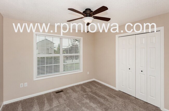 Building Photo - ESTABLISHED NEIGHBORHOOD!!! 4 Bedroom, 3 Bath Home in Ankeny