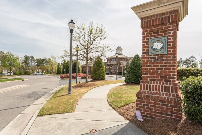 Building Photo - Elegant 4 bedroom Home w/ 1st Floor Office + Basement in Village Square @ Amberly, Cary, Availabl...