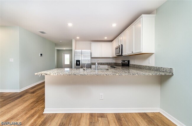 Building Photo - 165 Blackstone Dr