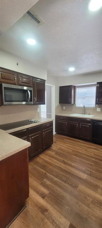 Building Photo - 2514 Deer Valley Dr