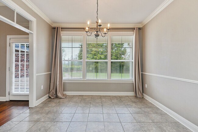 Building Photo - On the Lake!  Large 3 Bedroom with huge fenced back yard