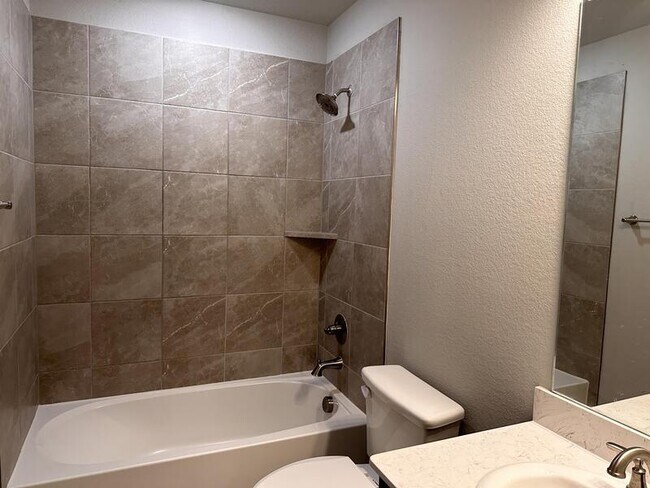 Building Photo - 6801 Jade Dr