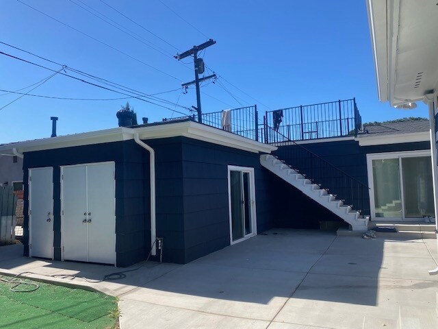 Building Photo - 6145 Mary Ln Dr