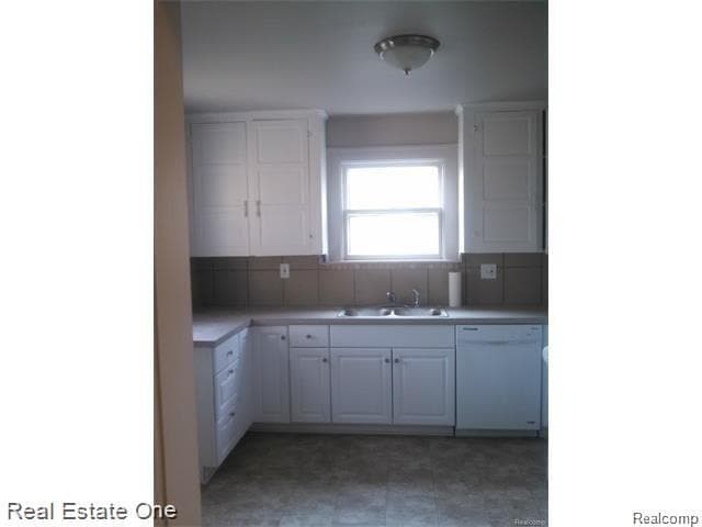 Building Photo - 454 E Breckenridge St