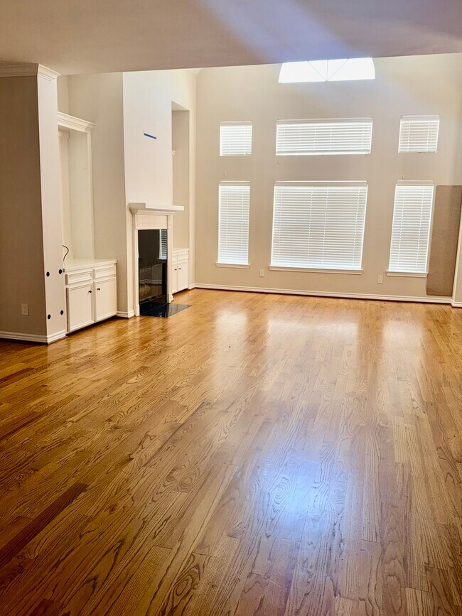 Building Photo - 5529 Cornish St