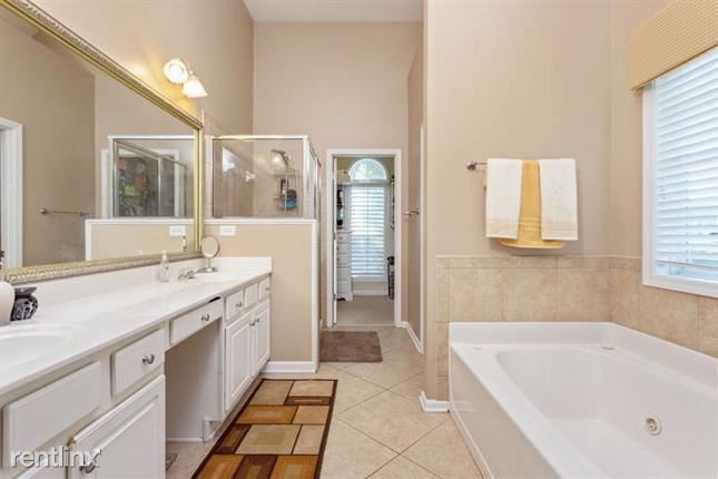 Building Photo - 4 br, 2 bath House - 554 Vintage Pointe Run