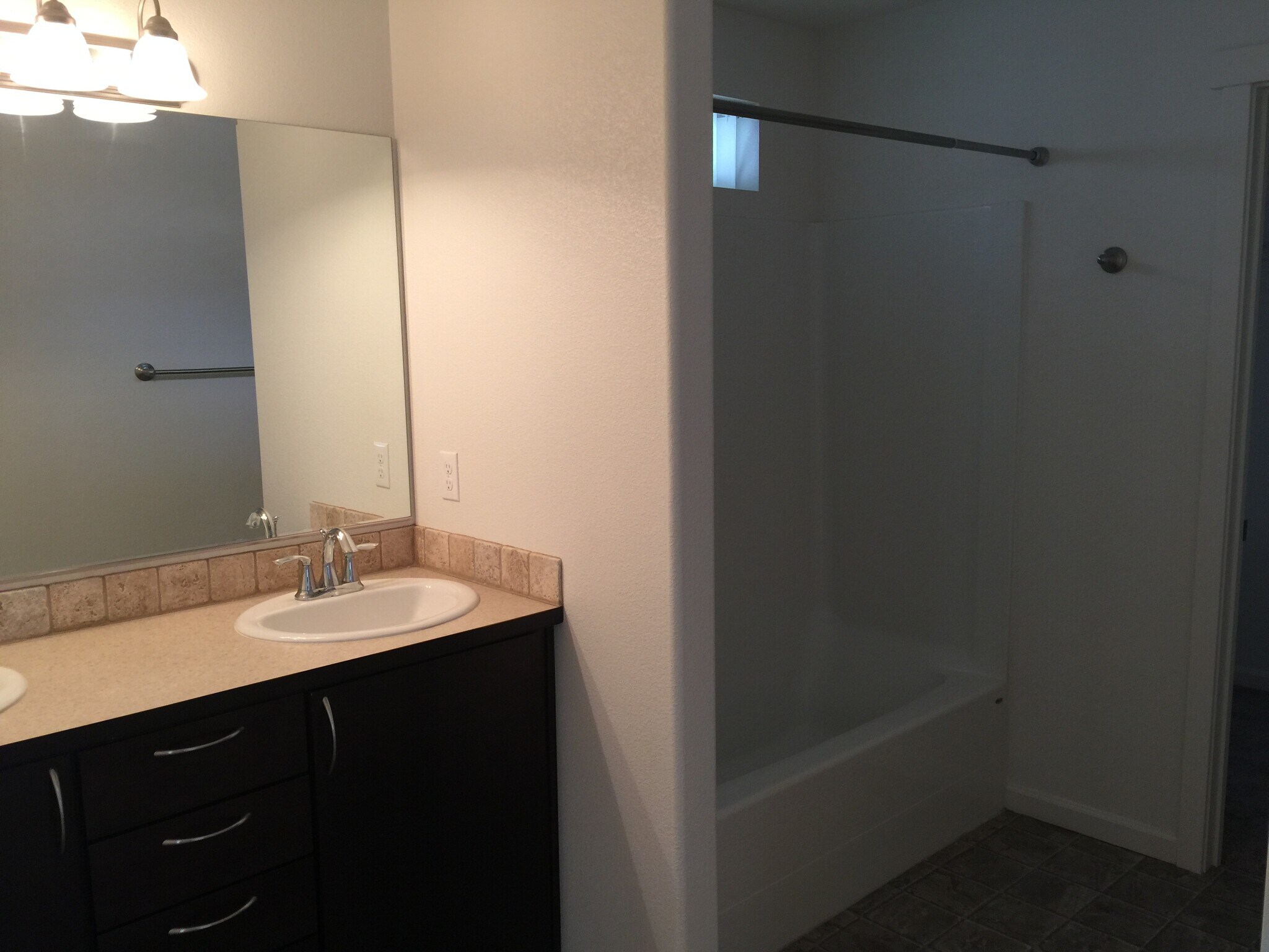 Building Photo - 1449 SW Sagebrush Ln