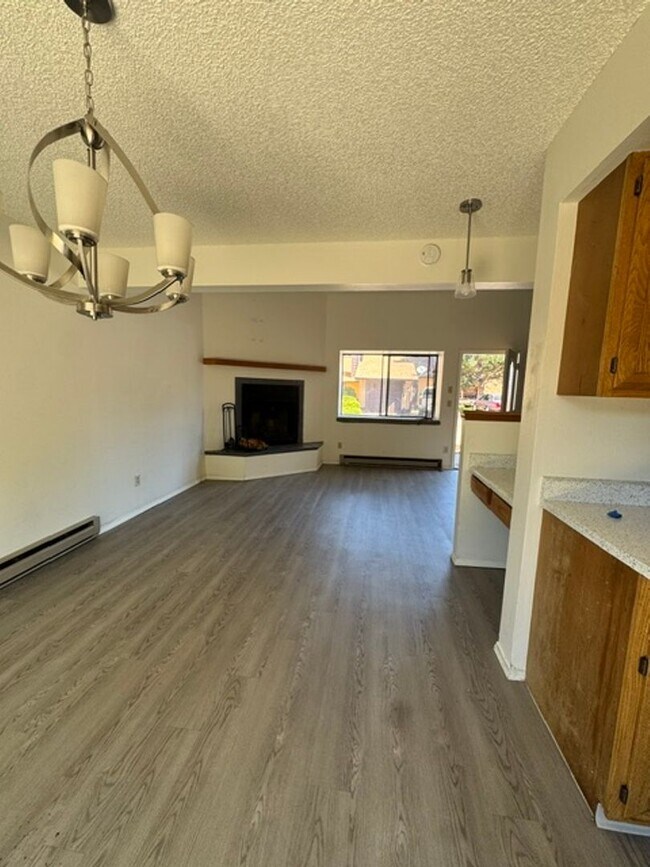 Building Photo - 5038 Rainbow Harbour Cir