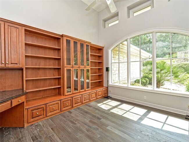 Building Photo - 5509 Cuesta Verde