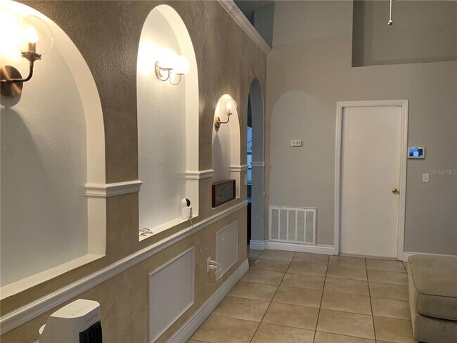 Building Photo - 856 Jarnac Dr