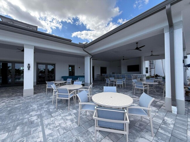 Building Photo - 5759 Phoenix Palm Ct