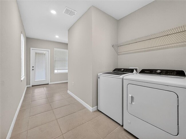 Building Photo - 4087 Feather Tree Dr