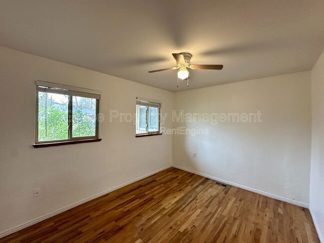 Building Photo - 1330 Otis St