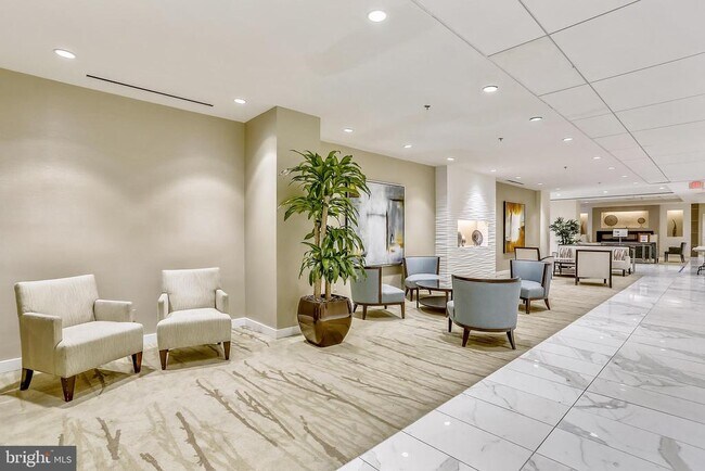 Building Photo - 5101 River Rd