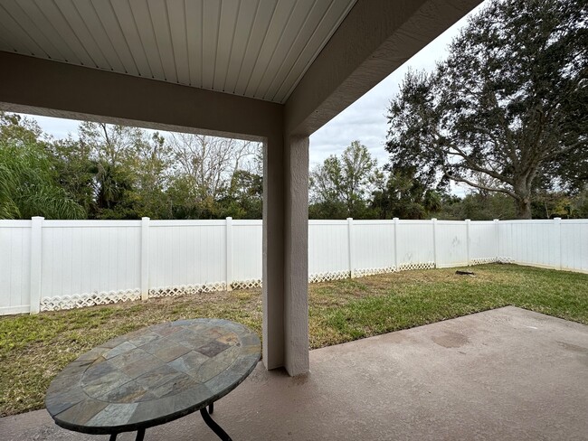 Building Photo - 627 Aeolian Dr