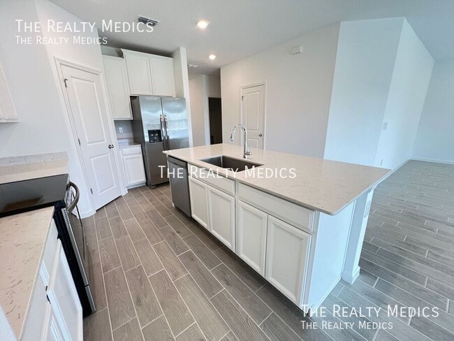 Building Photo - 9301 SW 58th Cir