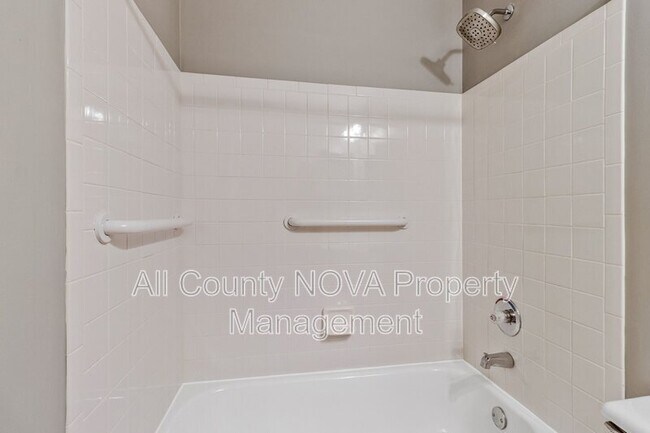 Building Photo - 4323 Apple Orchard Ln