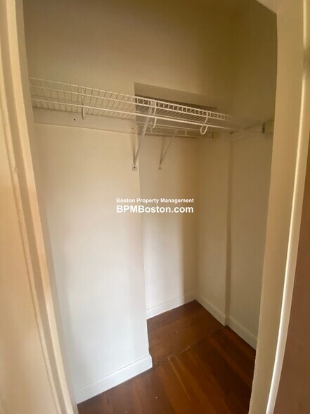 Building Photo - 130 Talbot Ave