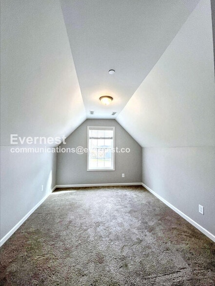 Building Photo - 1413 Pipeline Ave