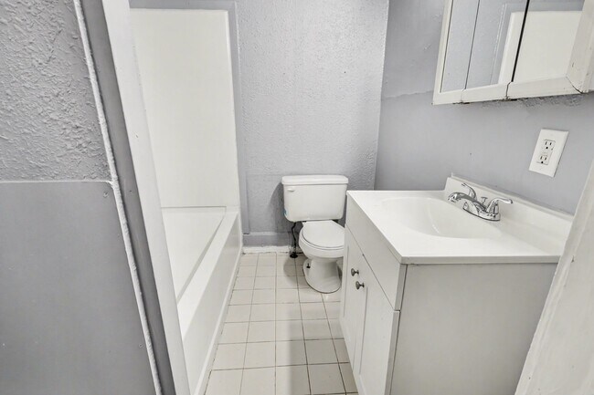 Building Photo - 2335 20th Place Ensley