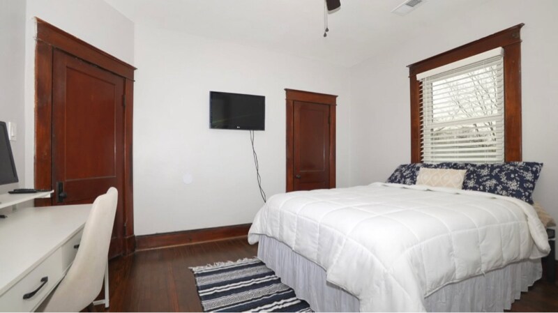 Building Photo - 4603 White Ave