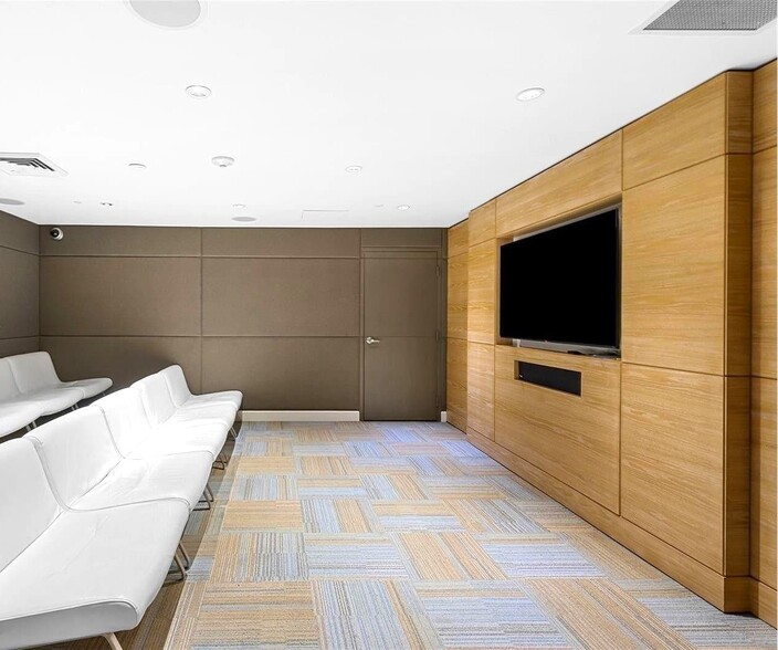 Building Photo - 951 Brickell Ave