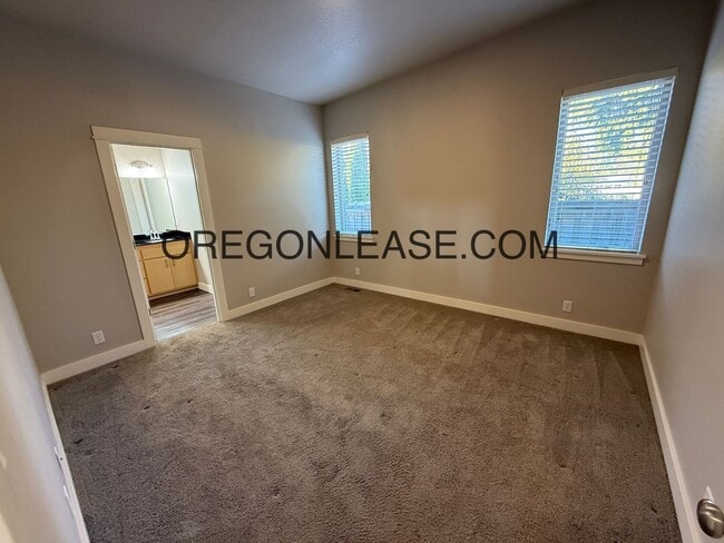 Building Photo - 3bed 2bath Cal Young Area home