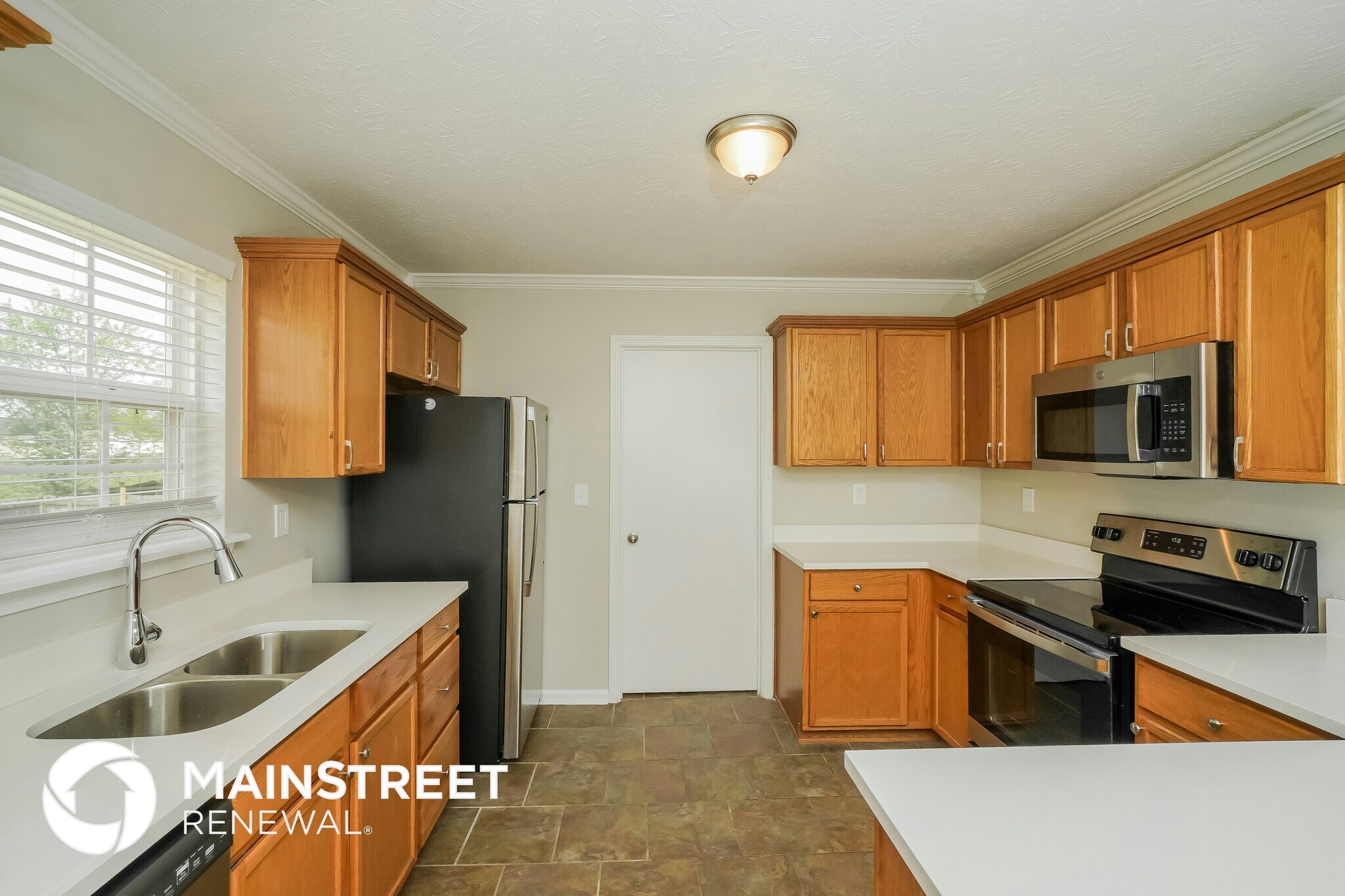 Building Photo - 10628 Irvin Pines Dr