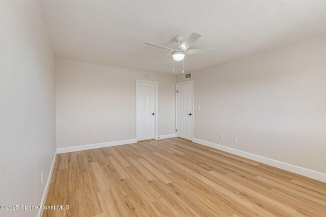 Building Photo - 115 Indian River Dr