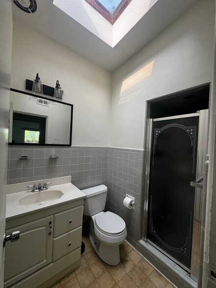 Building Photo - 19 Stoneyside Ln