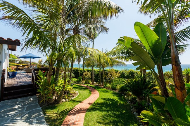 Building Photo - Historic Olde Del Mar Hacienda | Bluff-Fro...