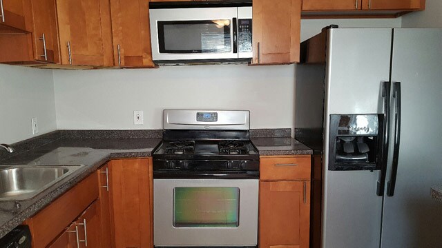 Kitchen View #2 - 524 N 33rd St