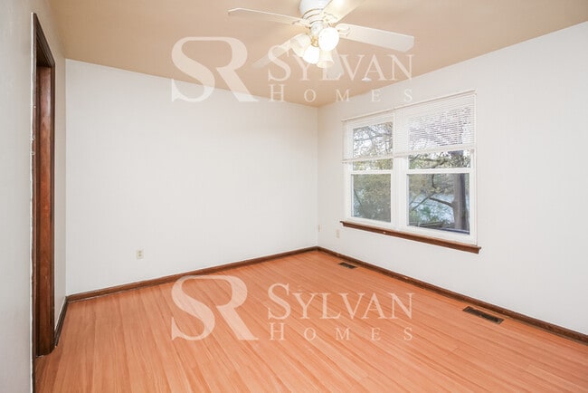 Building Photo - Find Your Oasis Here