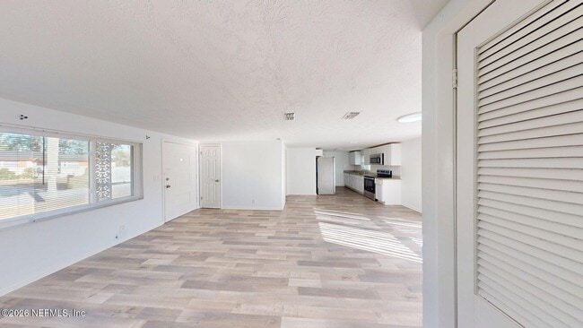 Building Photo - 5246 Devron Dr