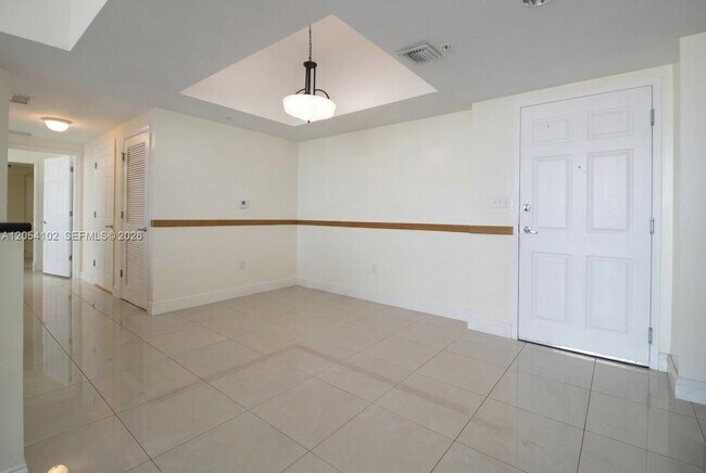 Building Photo - 140 S Dixie Hwy