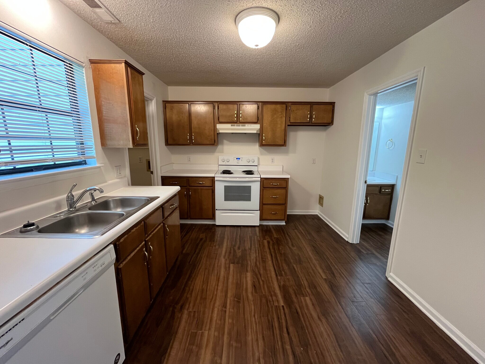 Building Photo - 1319 Stratton Place Dr