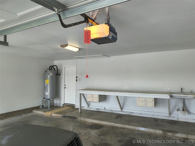 Building Photo - 16012 S Elwood Ave
