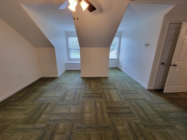 Building Photo - 1120 Archangel Way