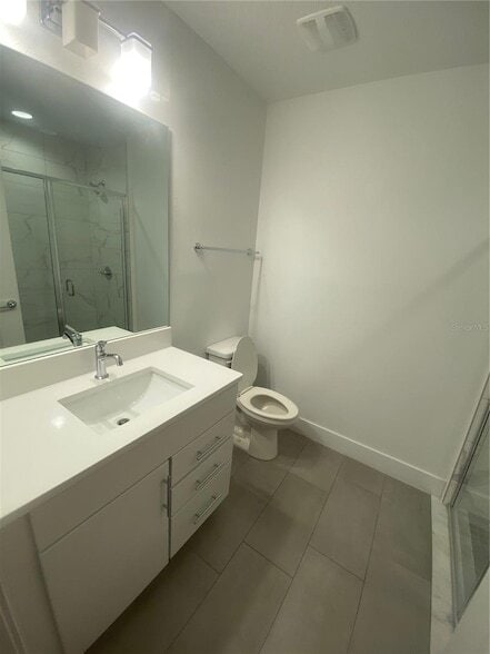Building Photo - 2511 N Grady Ave