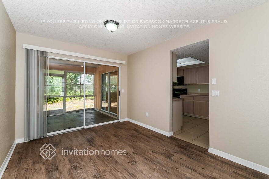 Building Photo - 3708 Fontainebleau St