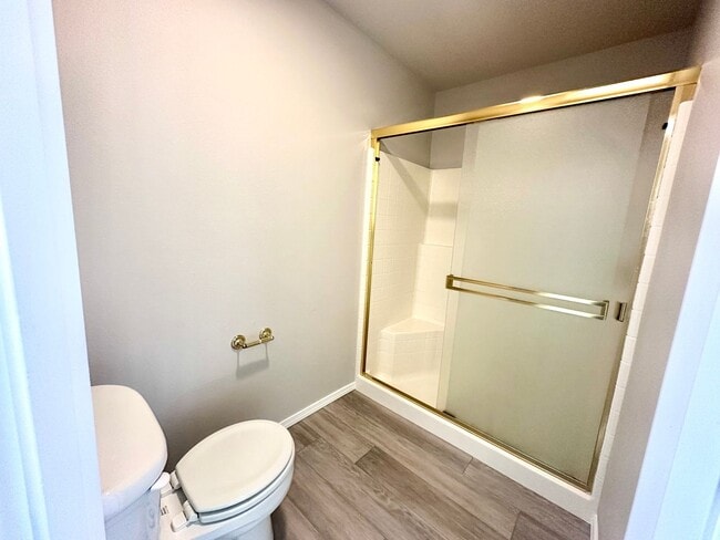 Building Photo - 5 bedroom, swimming pool, Gym, close to OSU