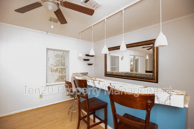 Building Photo - 6124 Canterbury Dr