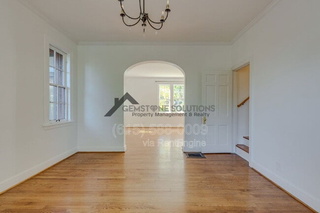 Building Photo - 502 32nd Ave S