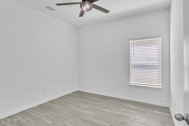 Building Photo - 128 Wineberry Ln