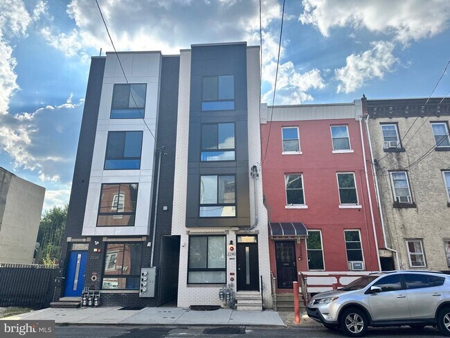 Building Photo - 2240 N 2nd St