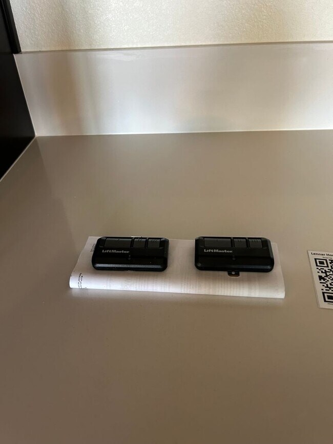 Building Photo - NEW HOME