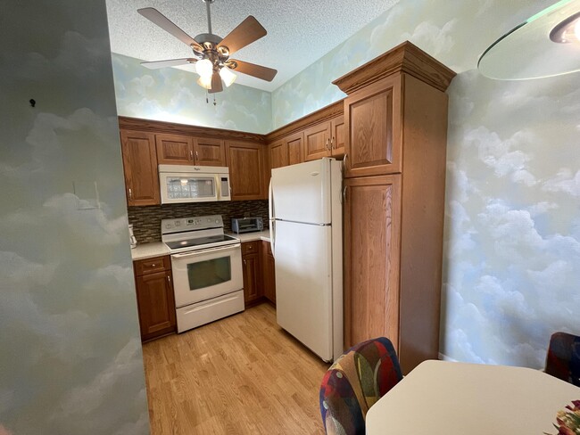 Building Photo - 5415 Verona Dr