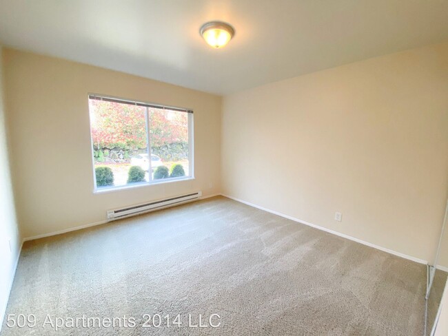 Building Photo - 509 19th Ave E