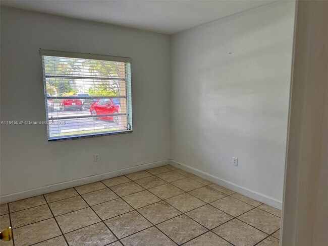 Building Photo - 15888 SW 95th Ave