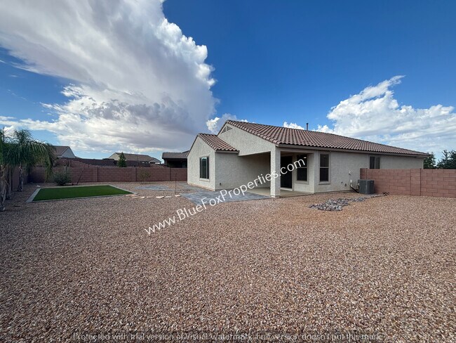 Building Photo - 13384 E Knipe Pl
